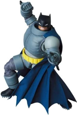 Batman The Dark Knight Returns MAFEX No.146 Armored Batman -Bandai Sales Store 135f29fd 94ef 4b4a aac3 e6d77d222714