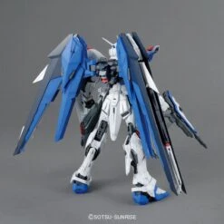 Bandai MG 1/100 Freedom Gundam Ver.2.0 & Kira Yamato -Bandai Sales Store 20170209200553e9a