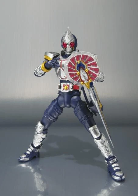 Bandai Kamen Rider S.H.Figuarts Heisei Riders Rising Project Vol. 1 Kamen Rider Blade (20 Kamen Rider Kicks Ver.) 9 Bandai Kamen Rider S.H.Figuarts Heisei Riders Rising Project Vol. 1 Kamen Rider Blade (20 Kamen Rider Kicks Ver.) - Image 7