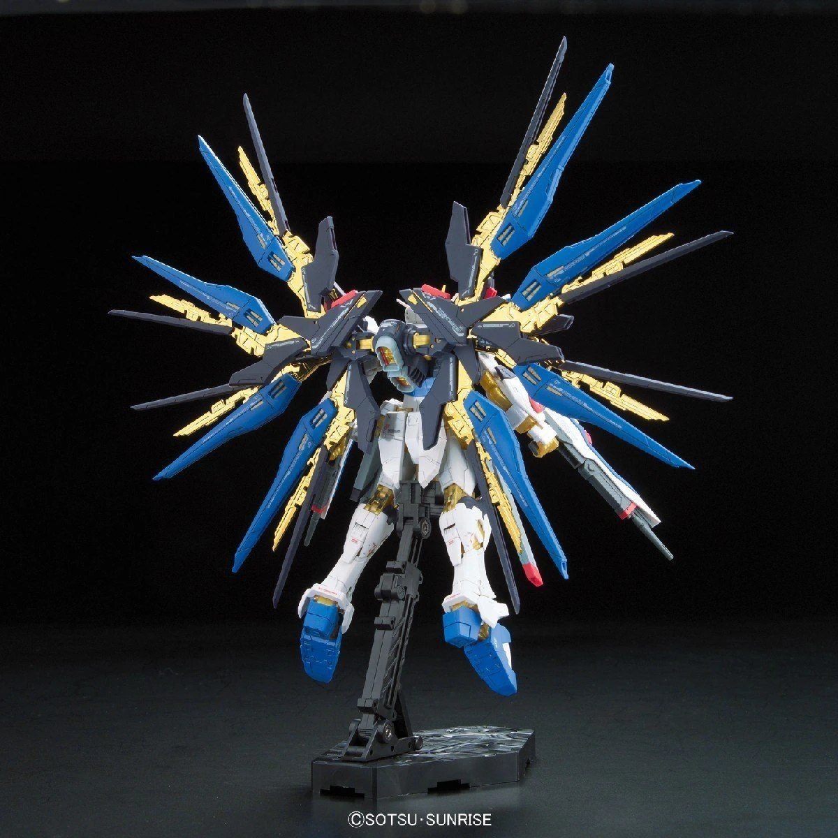 Bandai RG 1/144 #14 Strike Freedom Gundam 13 Bandai RG 1/144 #14 Strike Freedom Gundam - Image 11