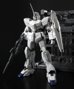 Bandai Hobby RX-0 Unicorn Gundam HD Color With MS Cage Master Grade OVA Scale 1/100 -Bandai Sales Store MGucovasp 02 LRG