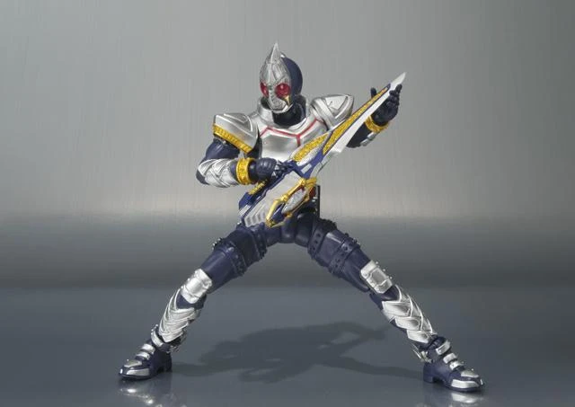 Bandai Kamen Rider S.H.Figuarts Heisei Riders Rising Project Vol. 1 Kamen Rider Blade (20 Kamen Rider Kicks Ver.) 11 Bandai Kamen Rider S.H.Figuarts Heisei Riders Rising Project Vol. 1 Kamen Rider Blade (20 Kamen Rider Kicks Ver.) - Image 9