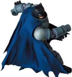 Batman The Dark Knight Returns MAFEX No.146 Armored Batman -Bandai Sales Store cd591f6d e842 4eb4 a44f c0b0cd57bb56